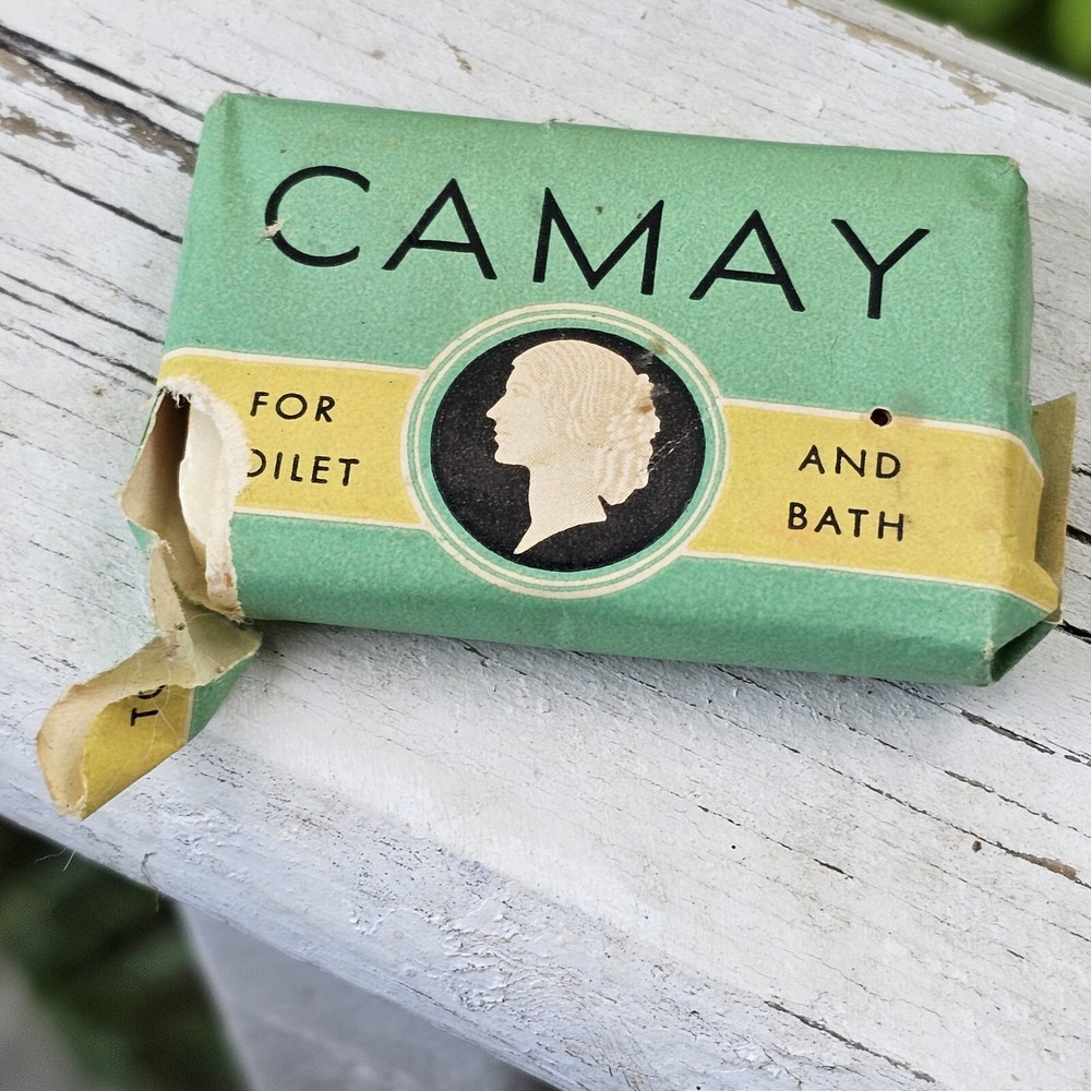 Camay Soap Proctor & Gamble Made in USA 1930s Old Stock Vanity Decor Torn
