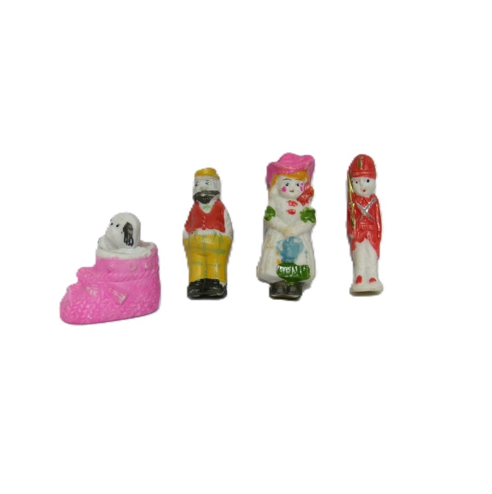 Lot/4 – Vintage Miniature Bisque Porcelain Penny Dolls & Dog Figures, JAPAN