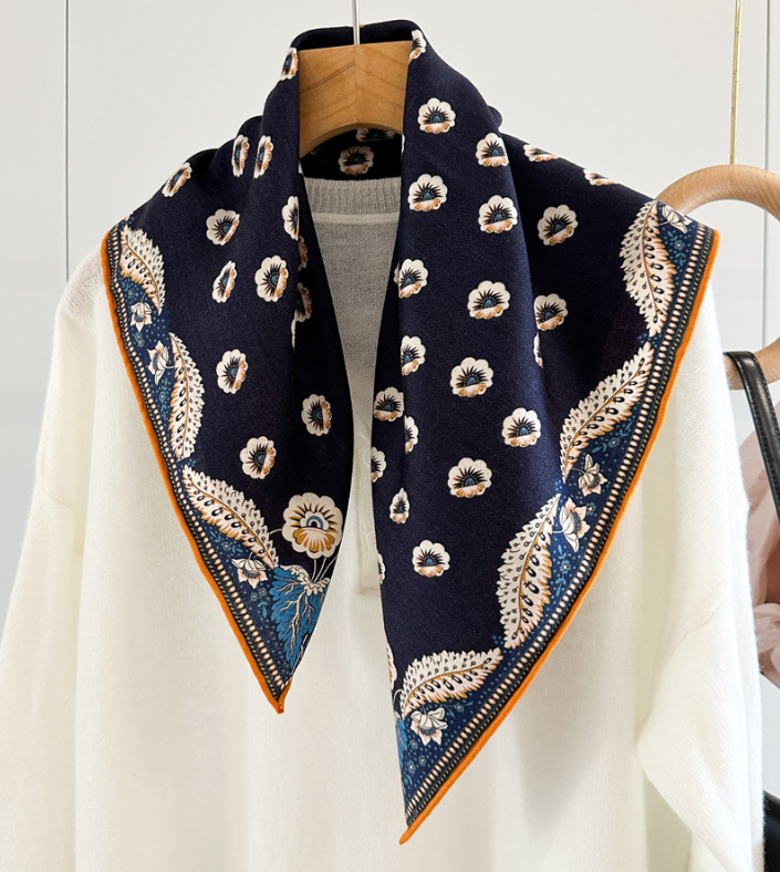 70% Cashmere 30% Silk 65X65cm Wrap Double Face swordsmanship Print Scarf Shawl