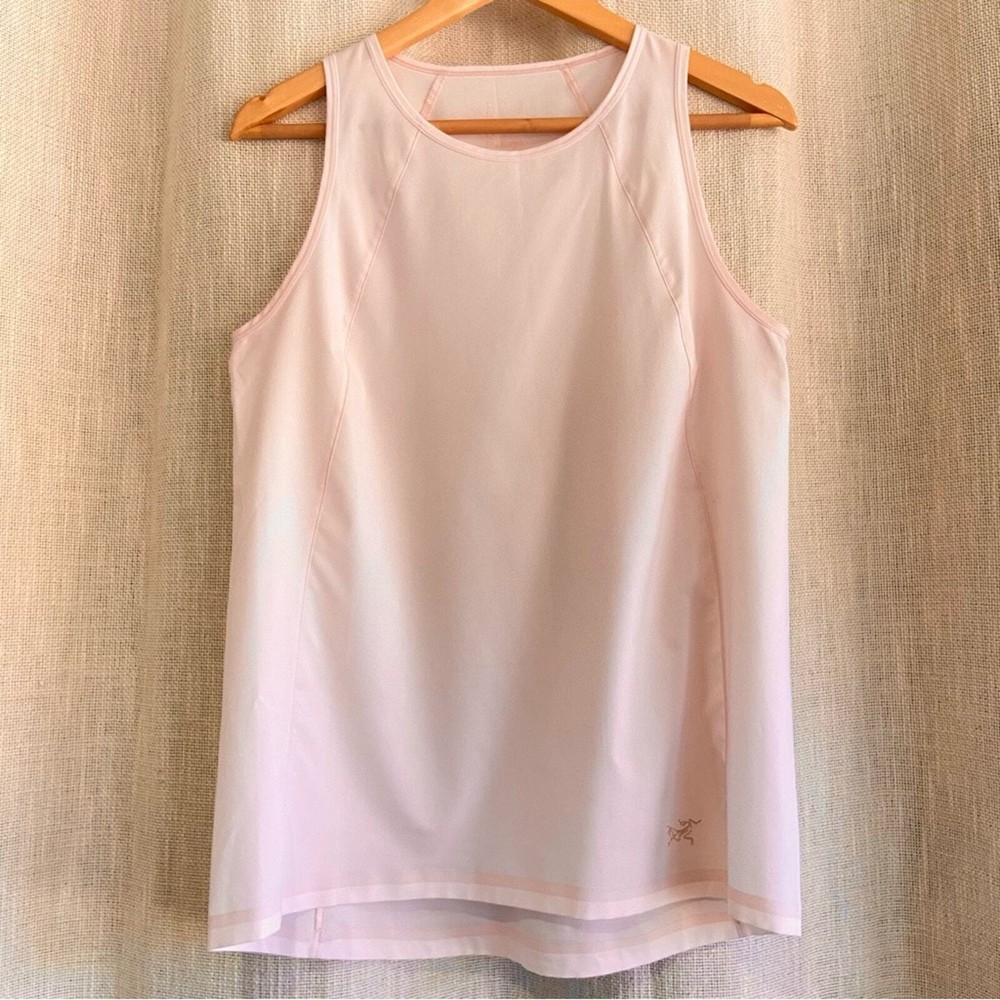 Arc'teryx Contenta Sleeveless Tank Top in Light Pale Pink Size Small
