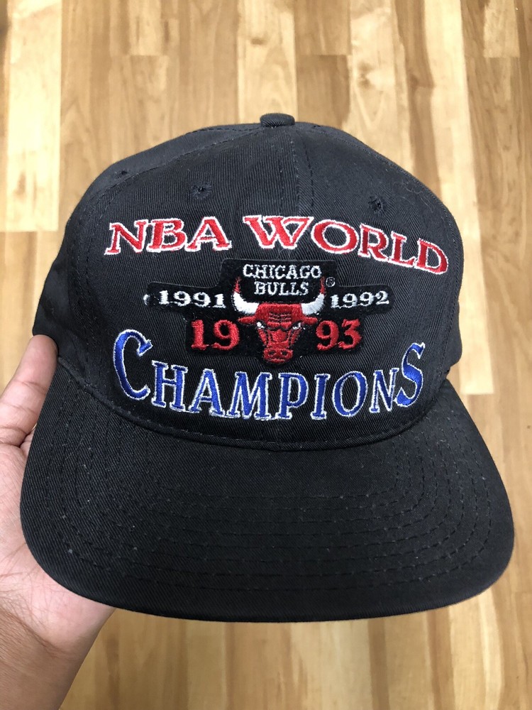 Vintage Starter The Classic Chicago Bulls 1991-1993 NBA World Champions Snapback
