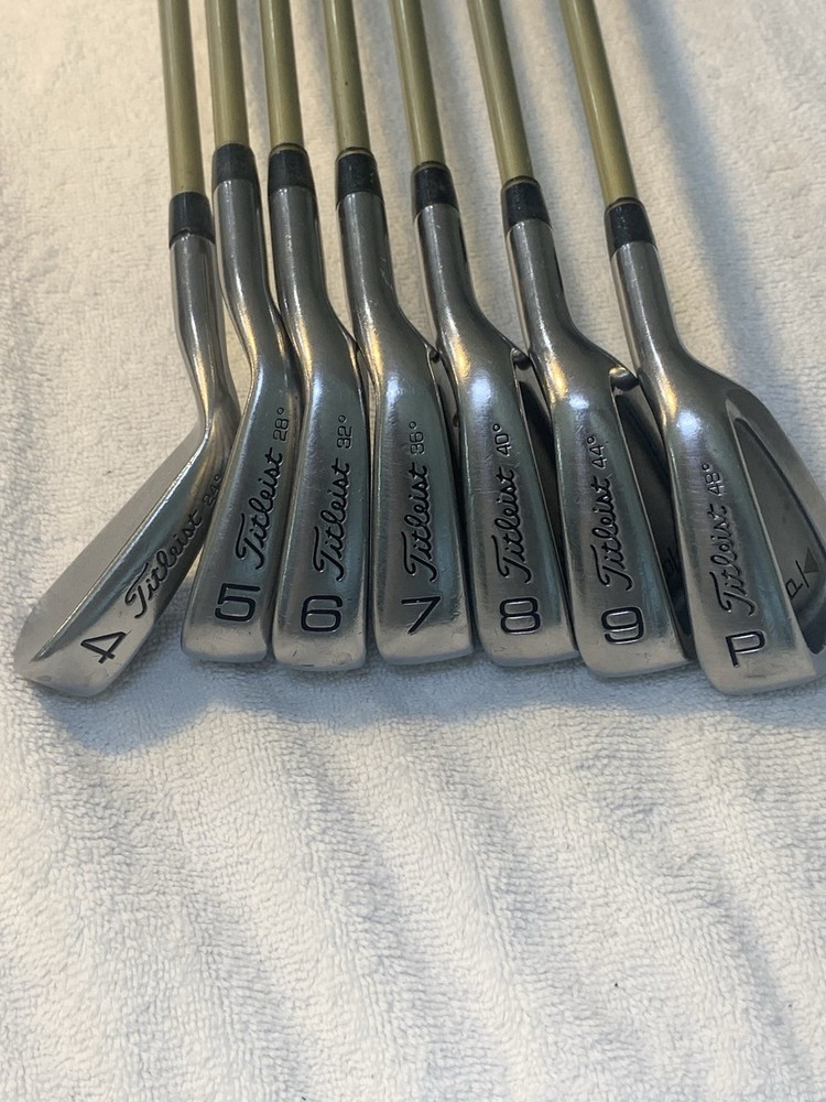 Titleist DCI Iron Set 4-PW , 307S Graphite Shafts RH