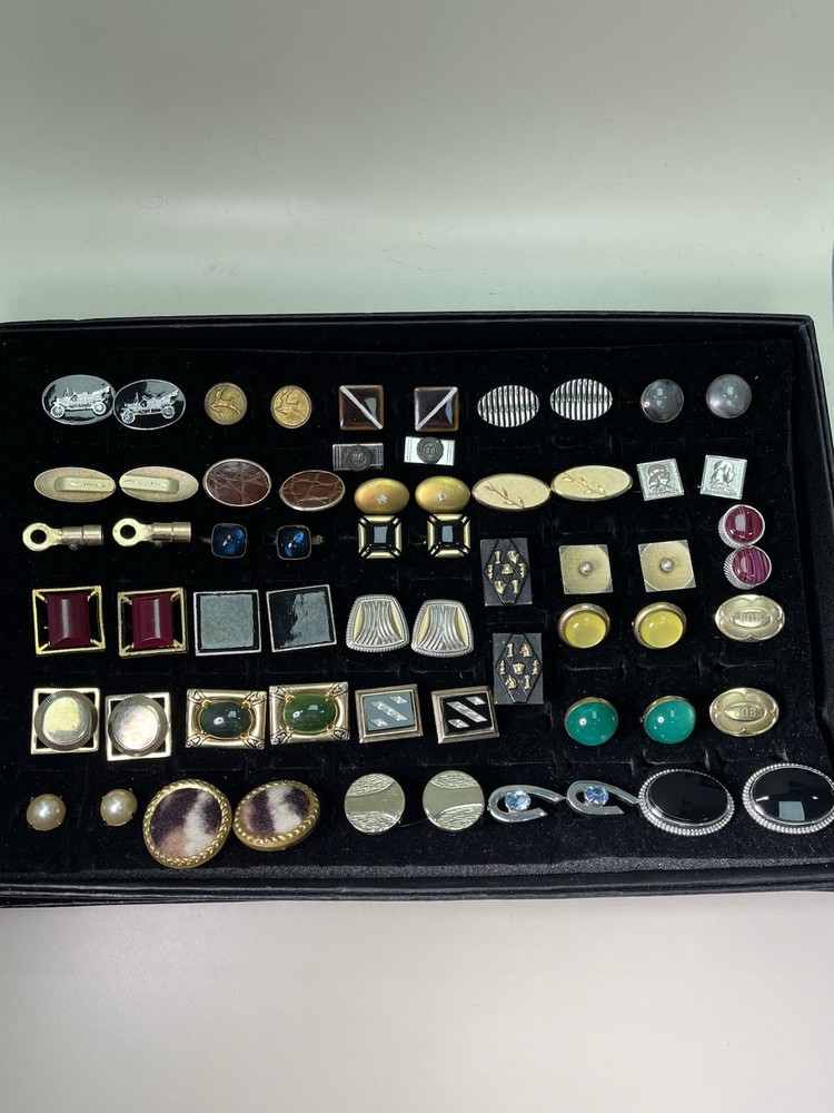 Vintage Assorted 31 Pairs Of Cufflinks