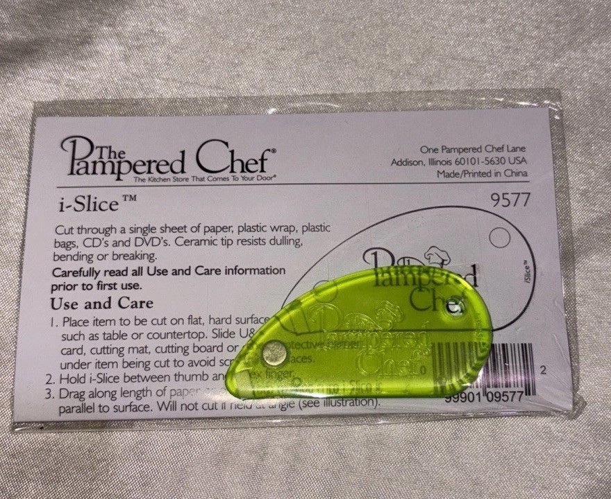Pampered Chef I-slice Lime Green Cutter Coupon Cutting Tool #9577 Retired-image