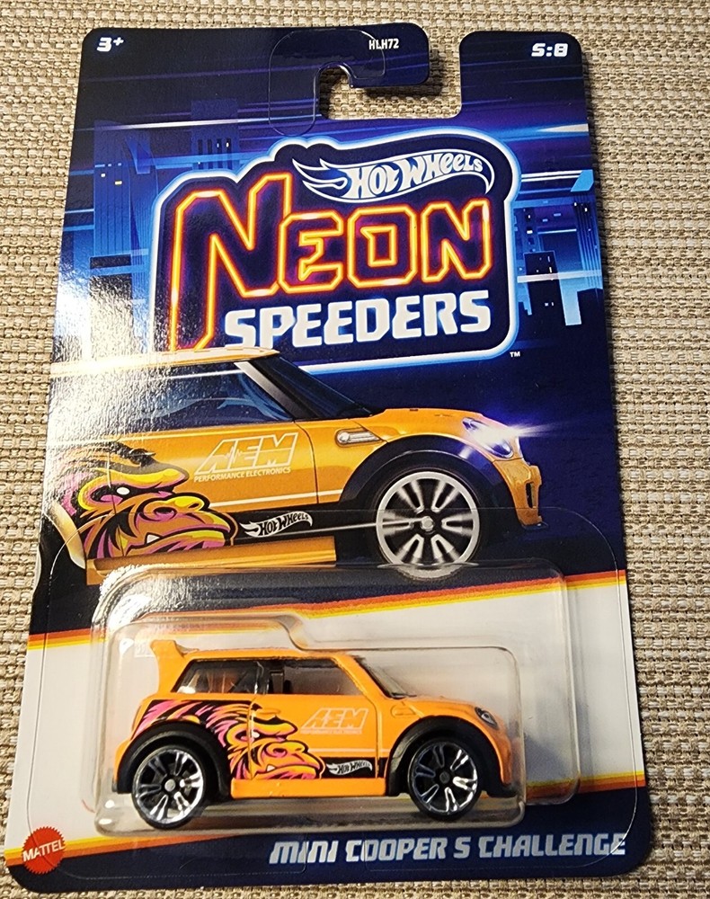 Hot wheels Neon Speeders MINI COOPER S CHALLENGE (5:8)