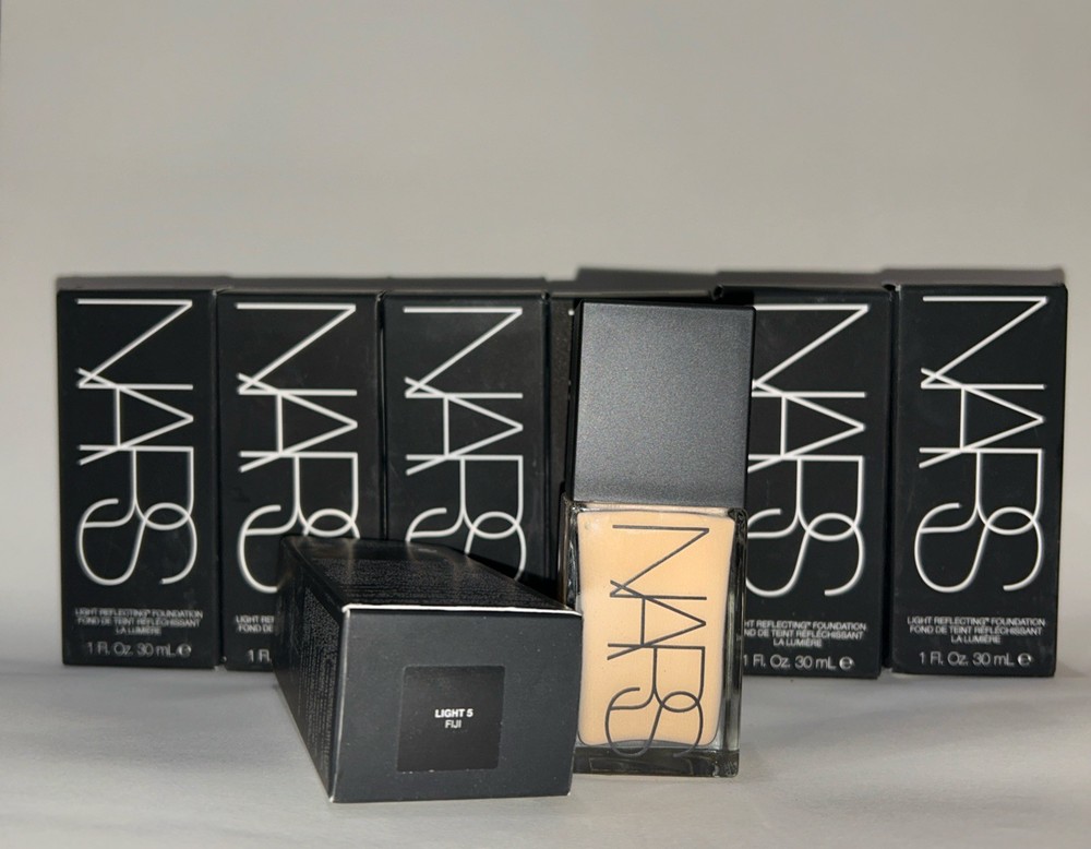 NARS Radiant Finish Foundation Fiji Light 5 – 1oz – 100% Authentic – New