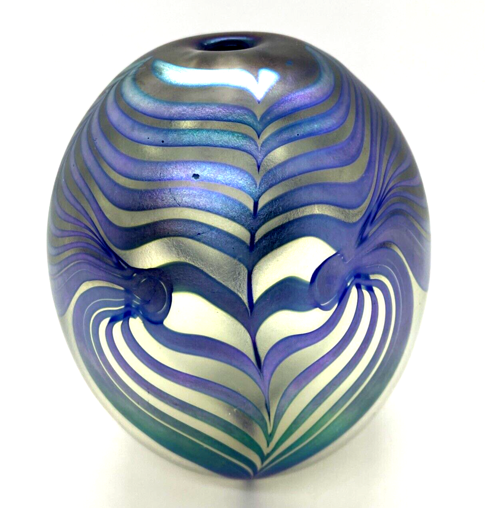 Vintage 1987 Eickholt Art Glass Iridescent Blue Feather Oil Lamp Signed