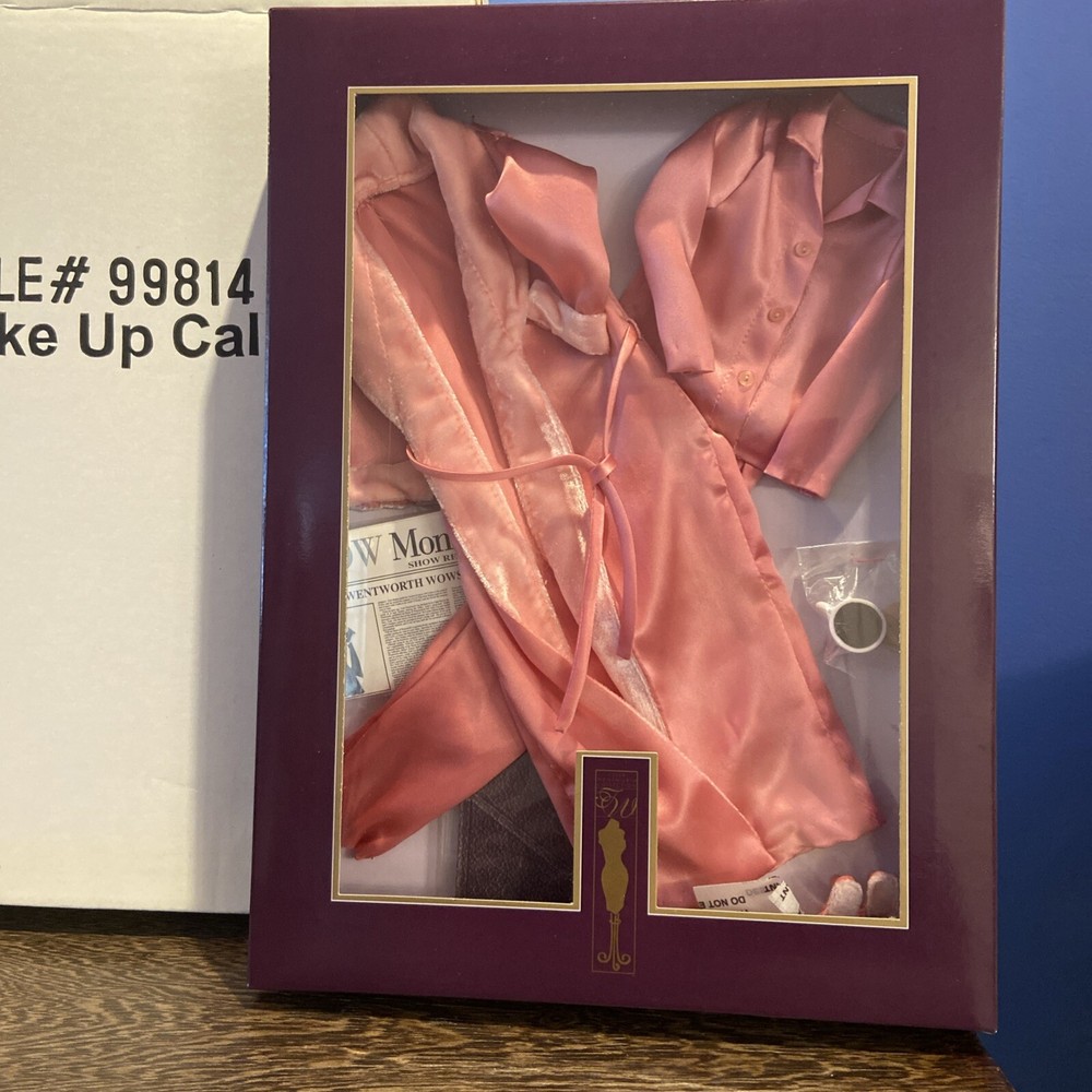 TYLER WENTWORTH Dolls Collection 99814 WAKE UP CALL Outfit & Accessories