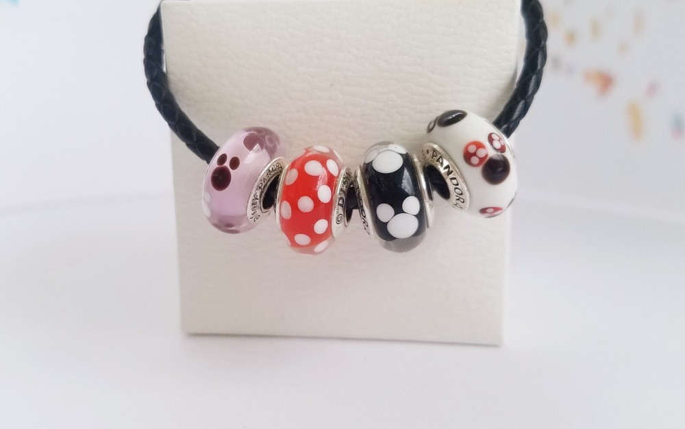 Set Of 4 New Pandora Authentic Disney Mickey and Minnie Murano Charms