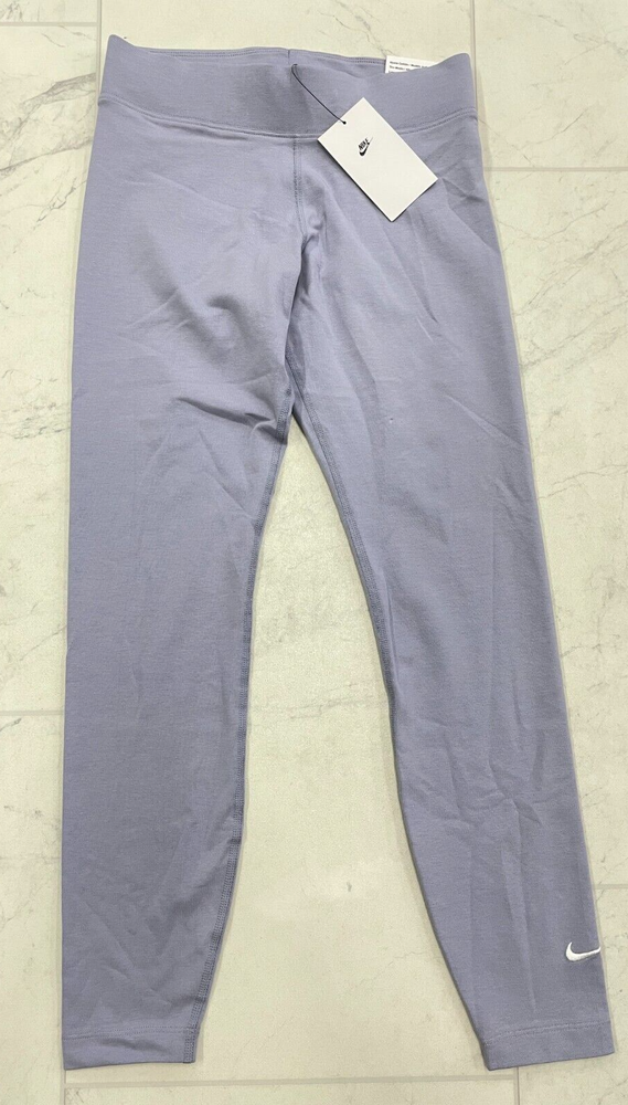 NWT Womens Nike Tight Fit Mid Rise 7/8 Leggings in Purple Size XS $42