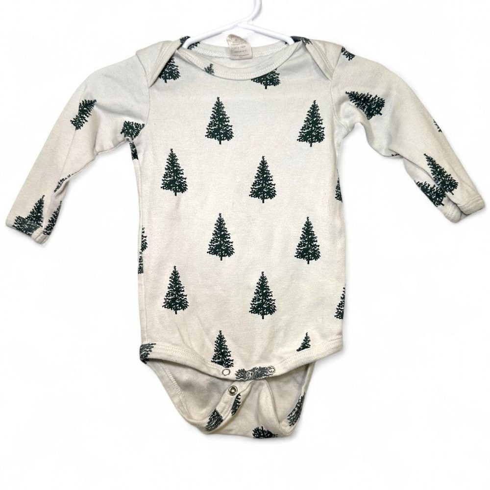 Kate Quinn Christmas Tree Bodysuit one piece top 6-12 Month Organic Cotton