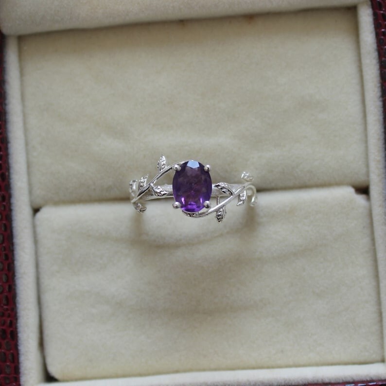 1.20Ct Oval Cut Simulated Purple Amethyst Wedding Ring In 14k White Gold Plated