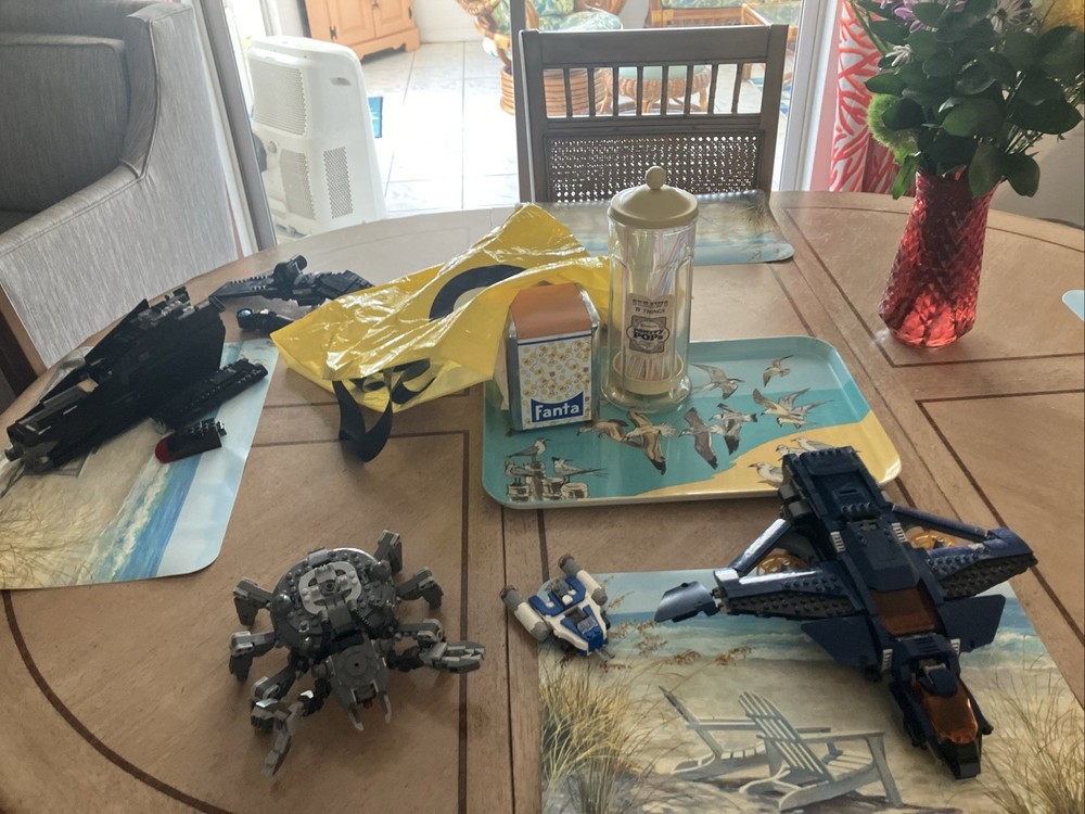 Lego Star Wars and Marvel sets without minifigs, all pieces included