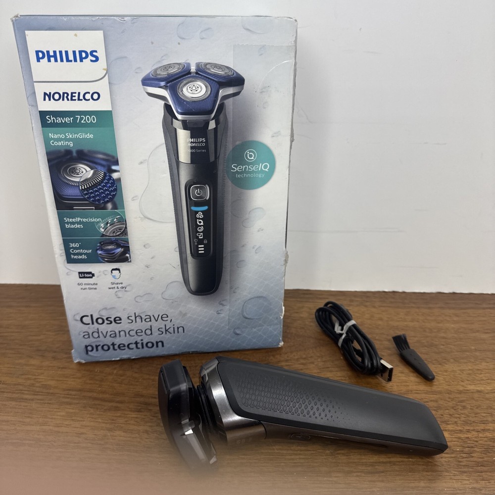 Philips Norelco Series 7200 Wet Dry Electric Rechargeable Shaver S7887/82