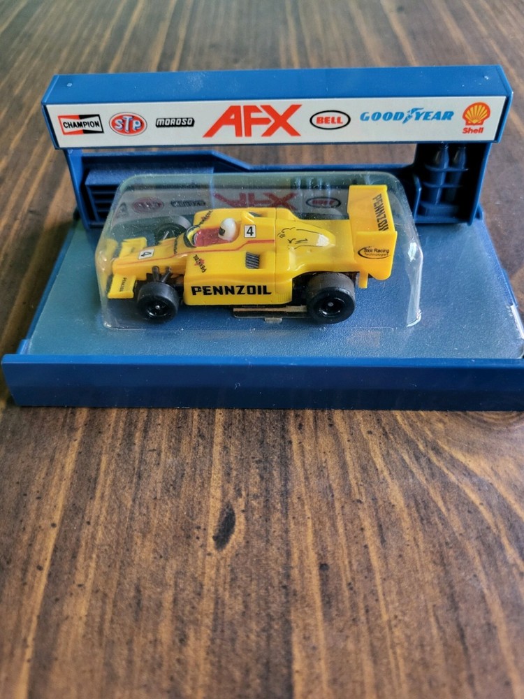 AFX SRT PENNZOIL # 4 SCALE MASTER INDY SLOT CAR , MINT NEVER BEEN RAN  !!!!