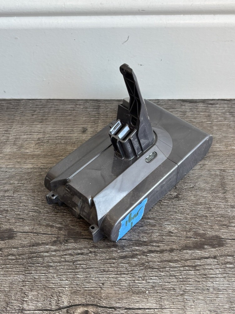 Original Dyson V8 SV25 Vacuum Battery Replacement Won’t Charge