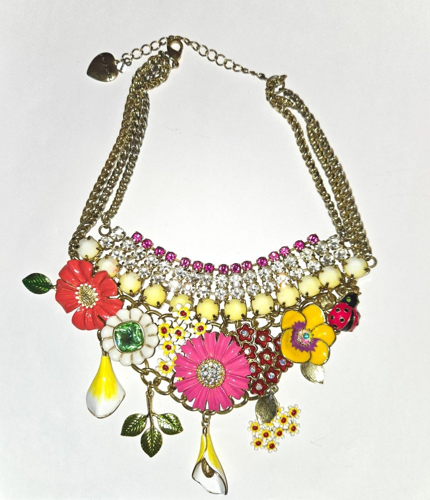 Betsey Johnson Flower Choker Necklace 16