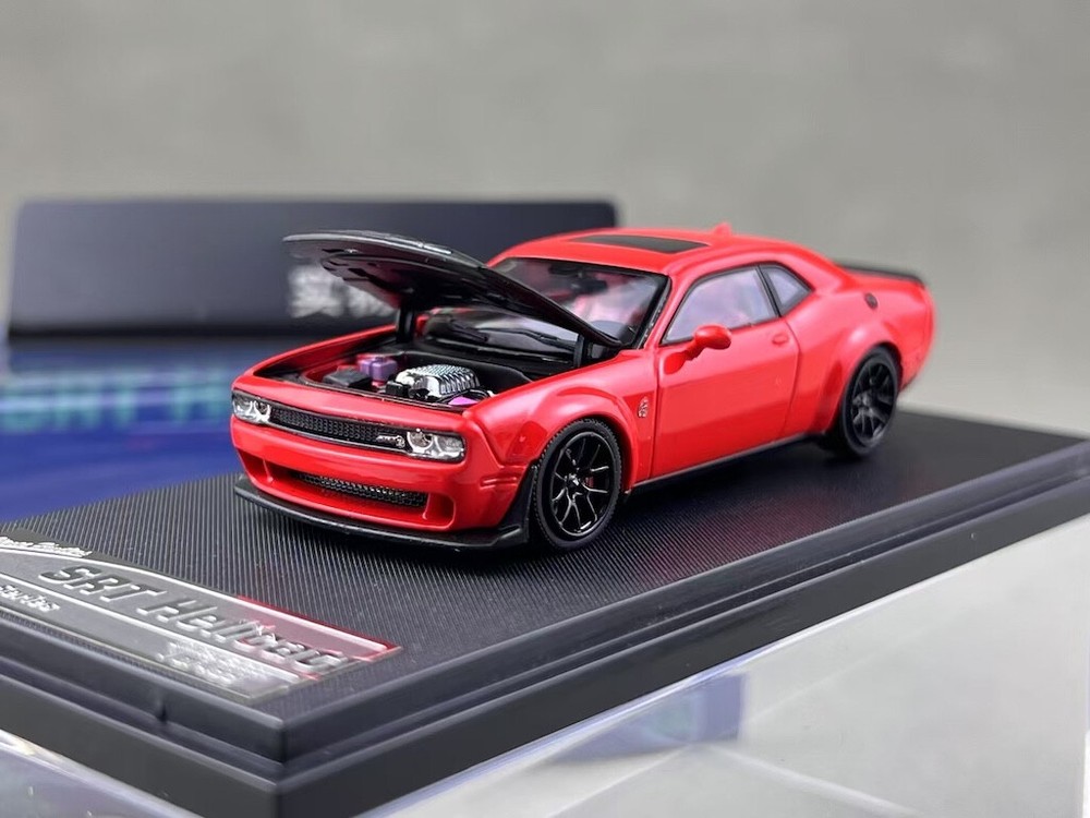 SH 1:64 Red SRT Hellcat Muscle Sports Model Diecast Metal Car