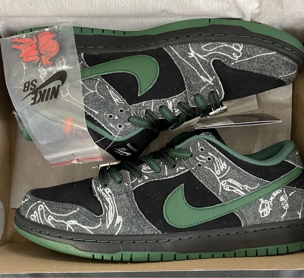 There Skateboards Nike Sb Dunk Low Pro Size US10