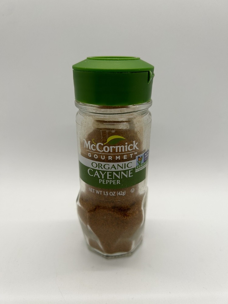 McCormick Gormet Ground Organic Cayenne Pepper Green Glass Spice 1.5 Oz. Jar