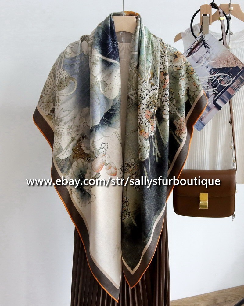 Sallys Boutique Double Face 70% Cashmere 30% Silk Lotus Print Shawl 53 Inch