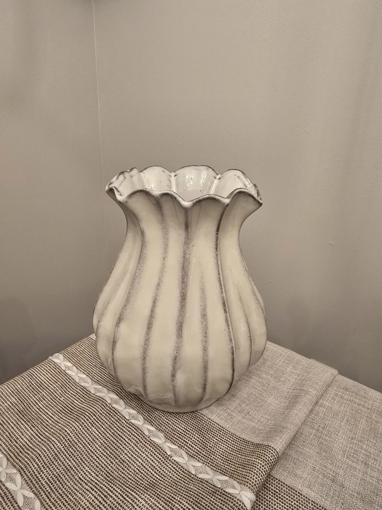 9” Pleated Ceramic Vase Sour Cream Hearth and Hand with Magnolia NEW Scalloped