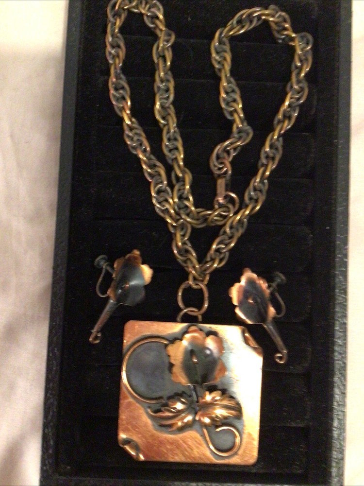 Beautiful Renoir Necklace/Pin With Matching Screw Back Earrings.