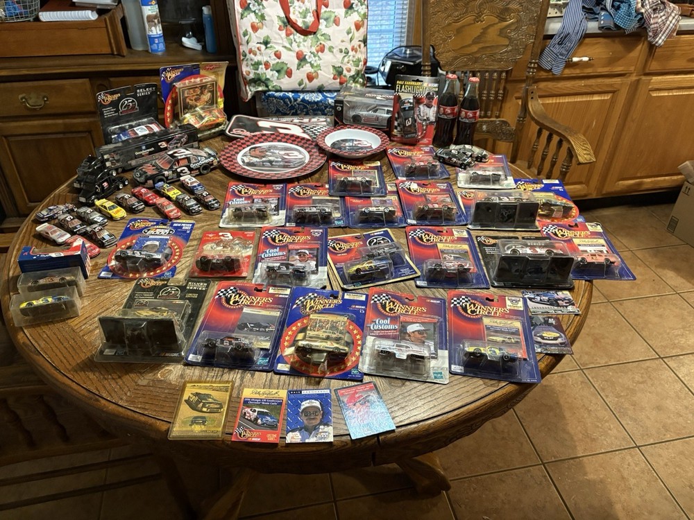 Dale Earnhardt Collector  Lot