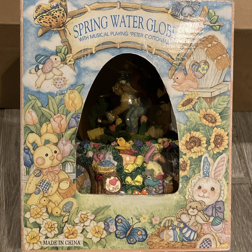 Spring Water Globe With Musical Playing Peter Cottontail Rabbit Easter Bunny