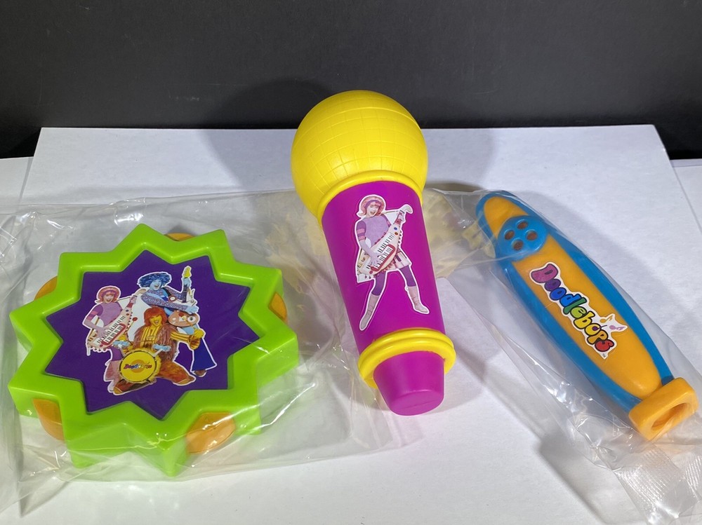 Doodle bops Microphone Tamborine Kazoo Instruments Cake toppers Toys Doodlebops