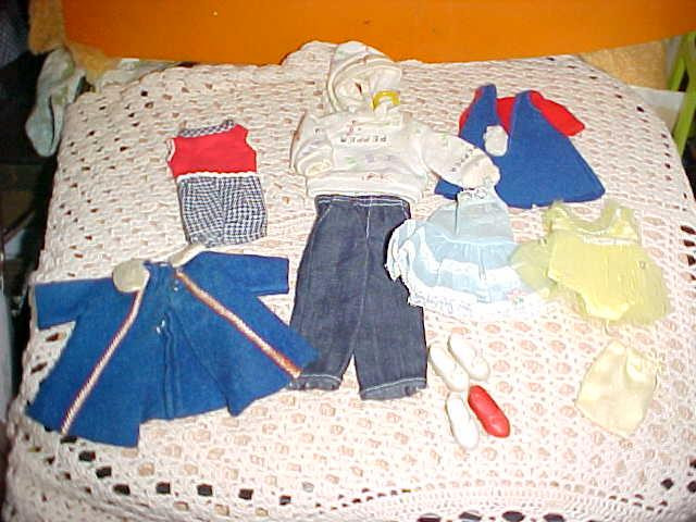 Vtg 1960's Ideal Tammy Family PEPPER DOLL w Box CLOTHES SHOES LOT