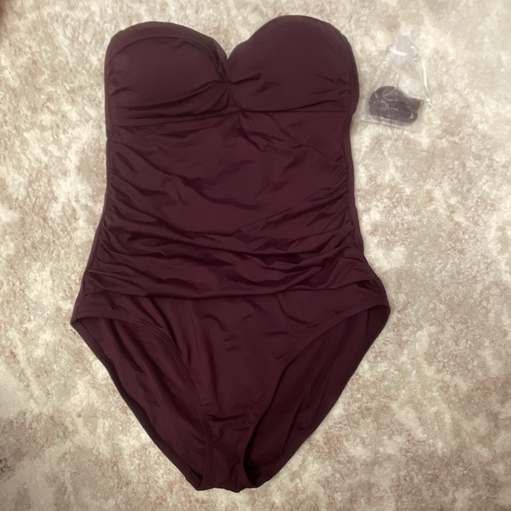 Macy's Burgundy Strapless Ruched One Piece Swimsuit Solid Size 6
