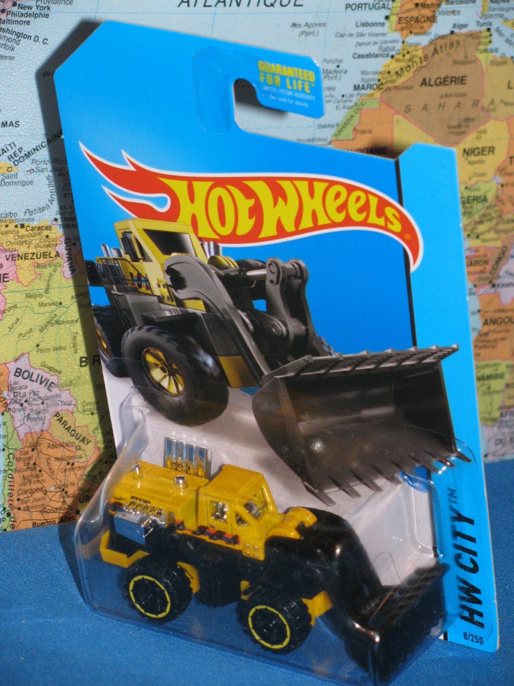 HOT WHEELS WHEEL LOADER #8/250 HW CITY ***BRAND NEW & RARE***