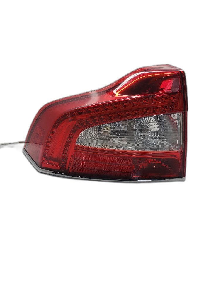 Volvo 80 Series 14-16 Driver Left Tail Light Replacement 1348258