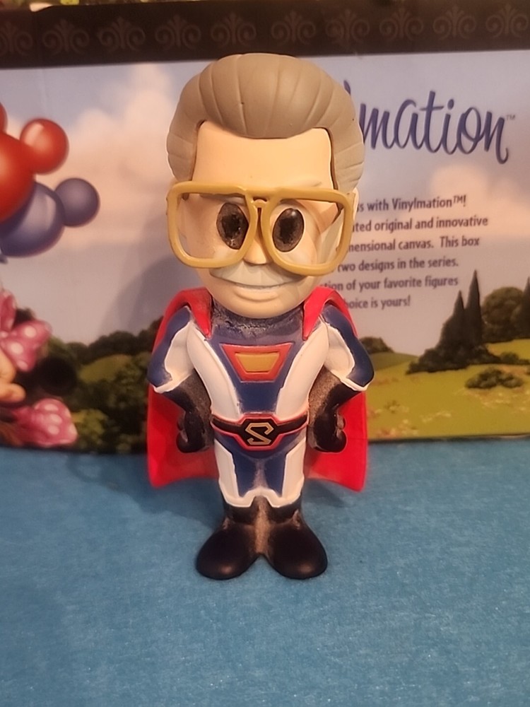 Stan Lee Marvel Avengers Wonder Con Exclusive Funko SODA Figure