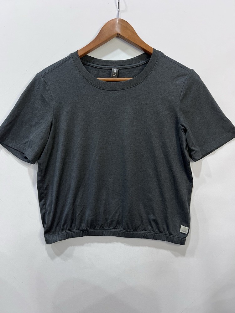 Vuori Women's Charcoal Gray Cropped Elastic Hemmed Shirt Size Small