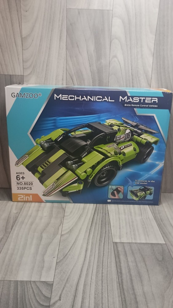 Gamzoo STEM 2-in-1 Remote Control Race Car Green Mechanical Master Toy