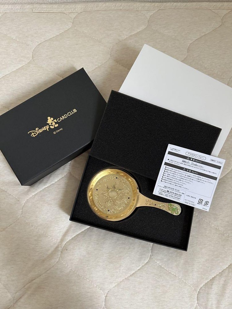 Disney Jcb Card Rapunzel Accessory Tray With Pin Badge