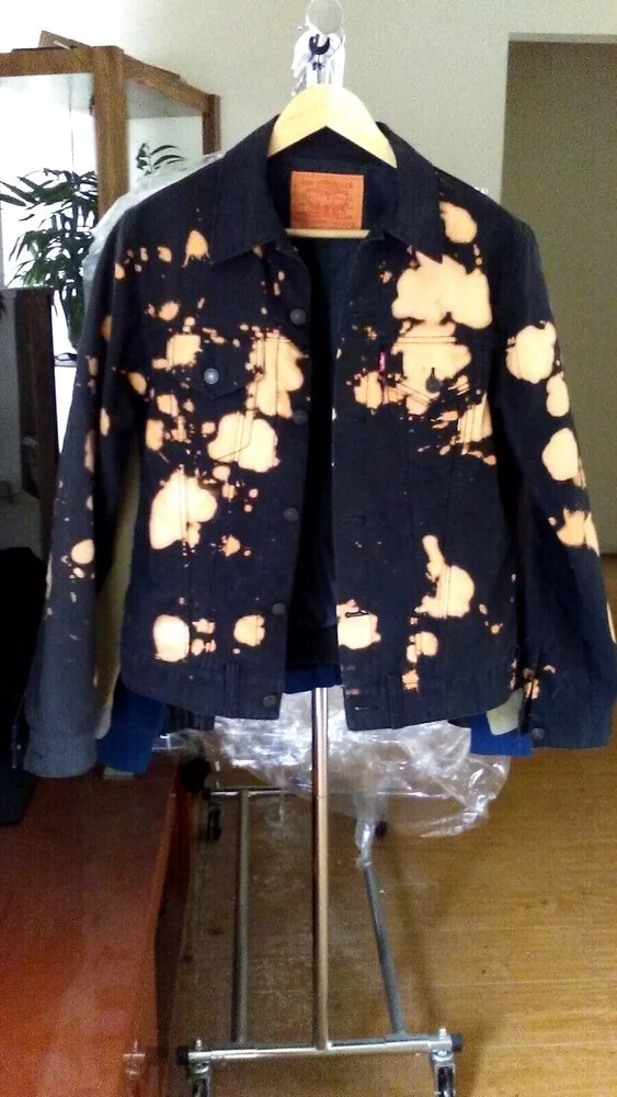 Levi's - Custom Hand Painted Acid Wash Trucker Jacket Men's Size Medium