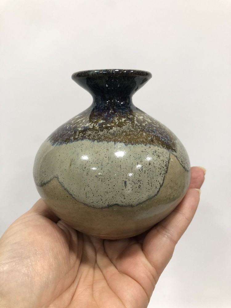 Handmade Speckled Stoneware Round Vase 4.5