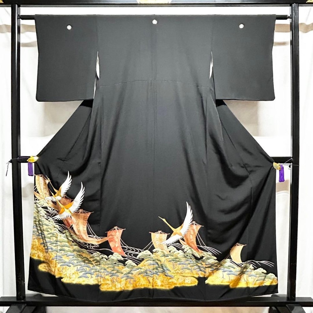 [635] Crane/sailing boat/pine pattern Yuzen, gold leaf black tomesode