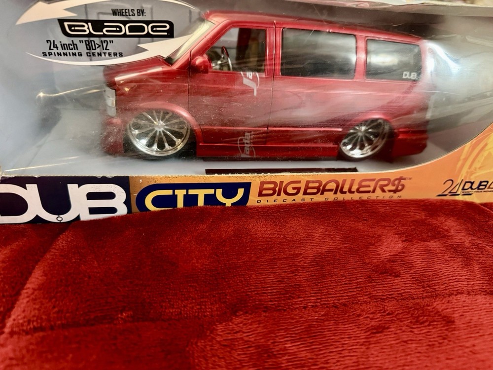 Jada Dub City Big Baller$ Chevrolet Astro Van Red 1:18 Scale NOS