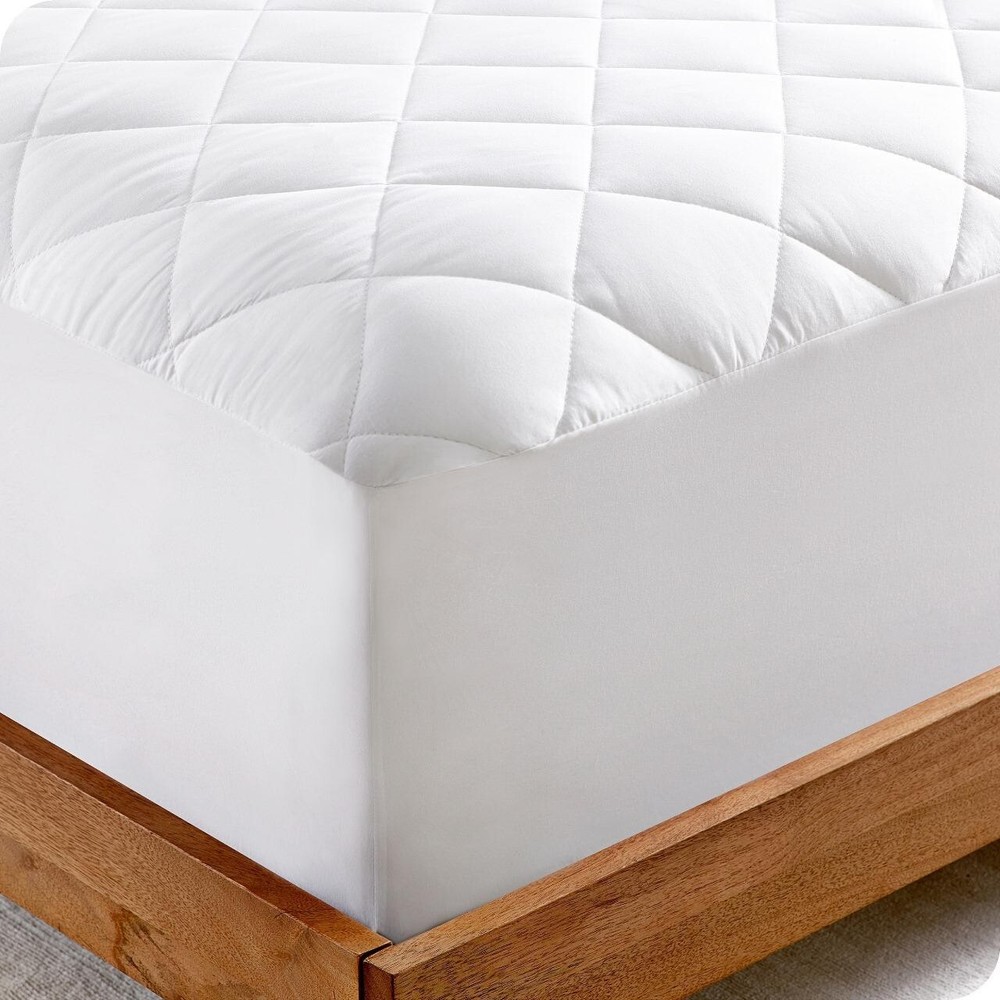 Quilted White Fitted Mattress Pad Protector for Enhanced Comfort and Protection