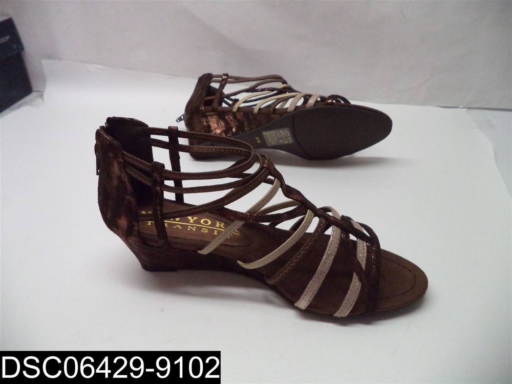 Women's Size 8.5 W New York Transit Bronze Impressed Again Sandal 4N19S129-NYT