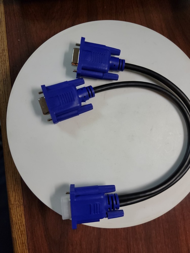 Full HD 1080P VGA Y Splitter Cable for Dual Screen Duplication 12 Inch-image