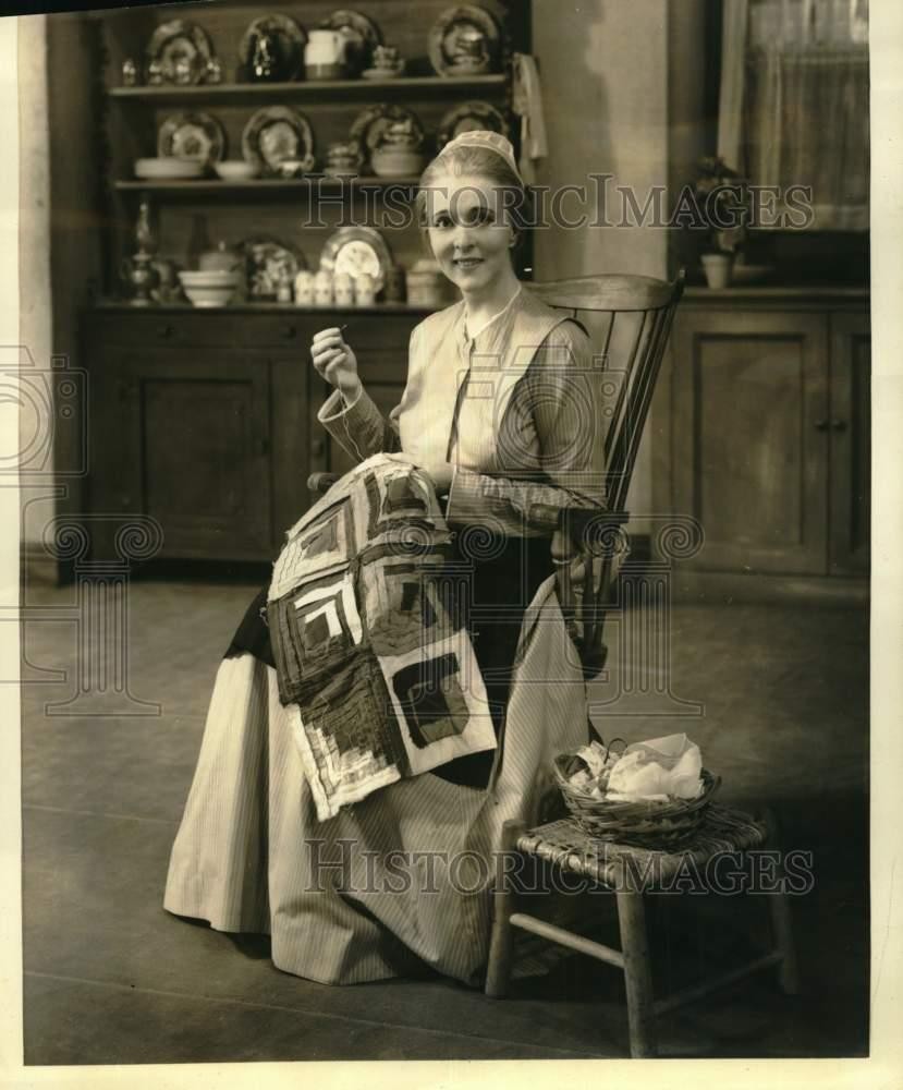 1941 Press Photo Actress Jessie Royce Landis as Mennonite Wife in 