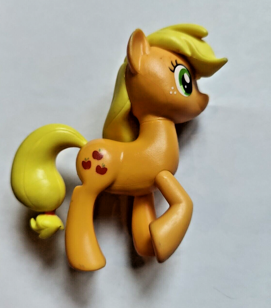 Hasbro APPLEJACK My Little Pony Vinyl Figure Orange and Yellow Pony Horse