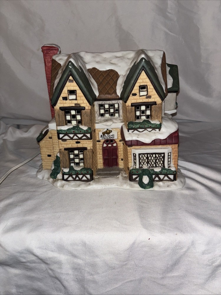 Vintage Mervyns Village Square Pelhams Tea Shop 1997 Lighted Building Christmas