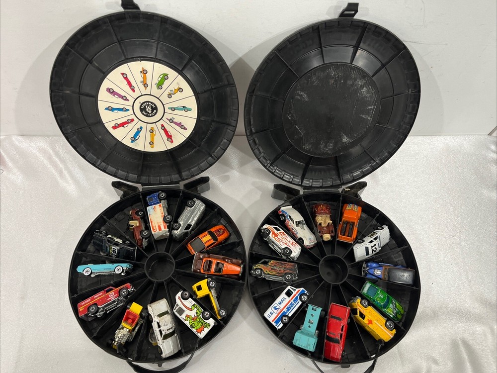 Hot Wheels Black Wall Black wall Lot  W Case