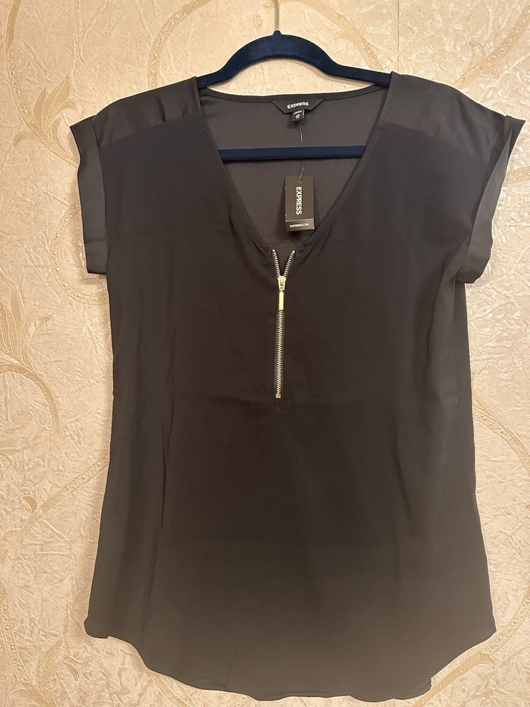 Express Black Short Sleeve Top with Gold Zipper Detail in the Front Size XSmall